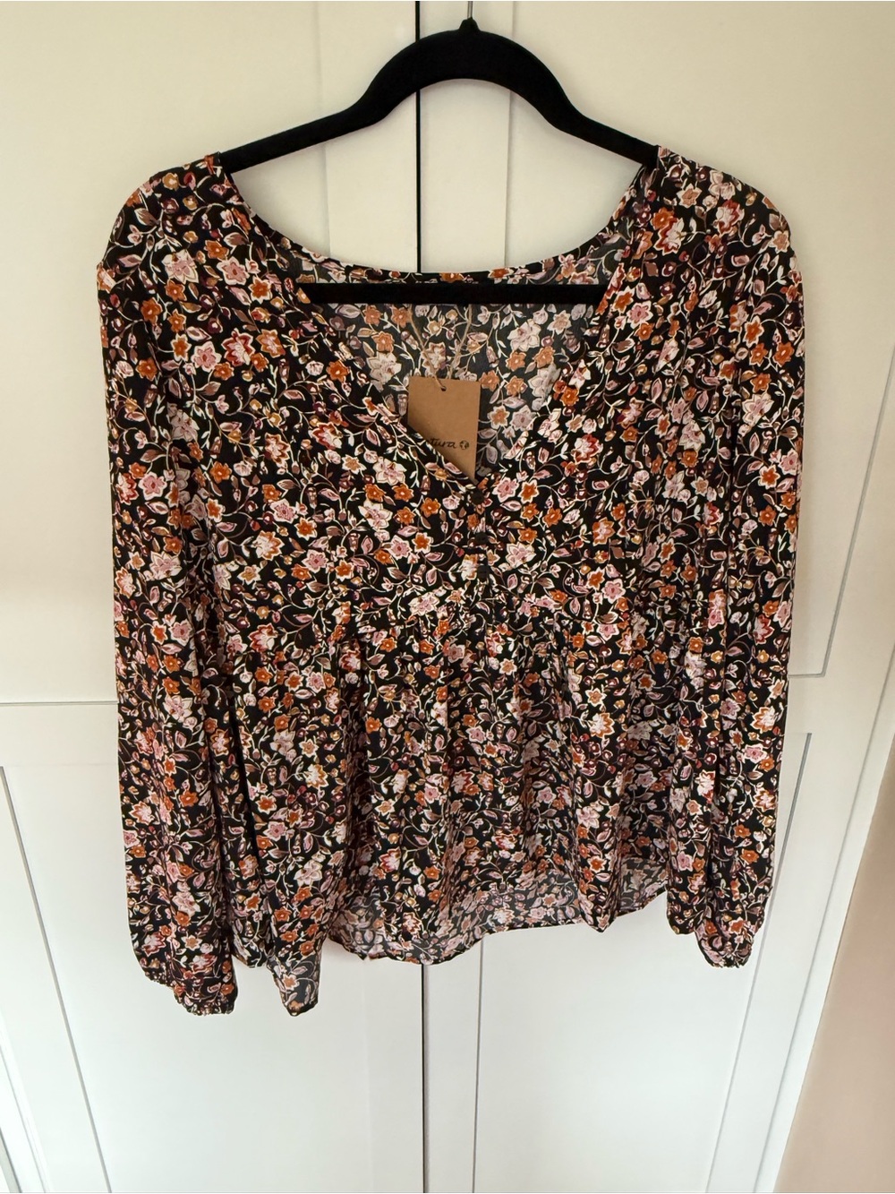Floral V-Neck Long Sleeve Women’s Top - Black Floral